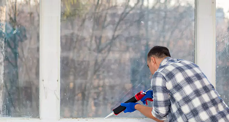 Quality Sliding Shower Door Repair for Closing Issues in Stuart, FL