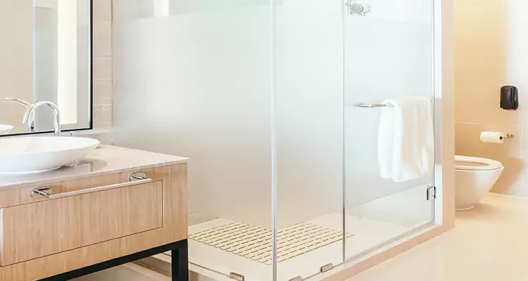 Expert Shower Door Fix and Repair in Stuart, FL